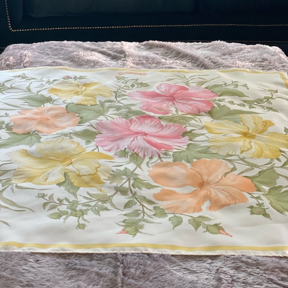 Authentic Salvatore Ferragamo Silk Floral Scarf - Picture 7 of 7